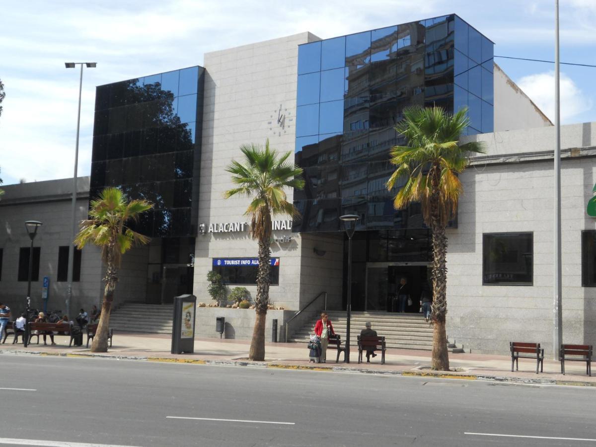 Rooms Estacion Alicante Eksteriør billede